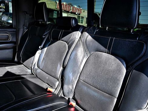Used 2019 RAM 1500 Limited AWD/4WD image 11
