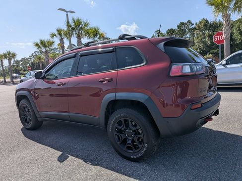 Used 2021 Jeep Cherokee Trailhawk w/ Sun, Sound & Nav Group AWD/4WD image 5