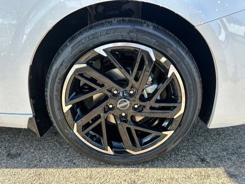New 2026 Nissan Sentra SR w/ SR Premium Package FWD image 10