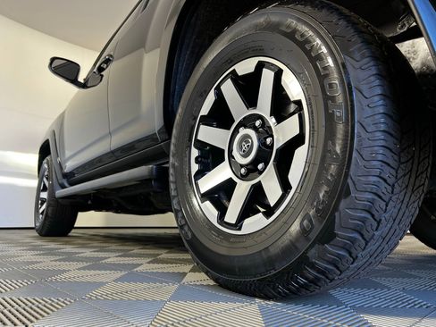 Certified 2024 Toyota 4Runner TRD Off-Road Premium AWD/4WD image 28
