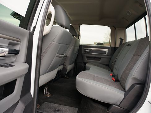 Used 2016 RAM 2500 SLT w/ Protection Group image 18