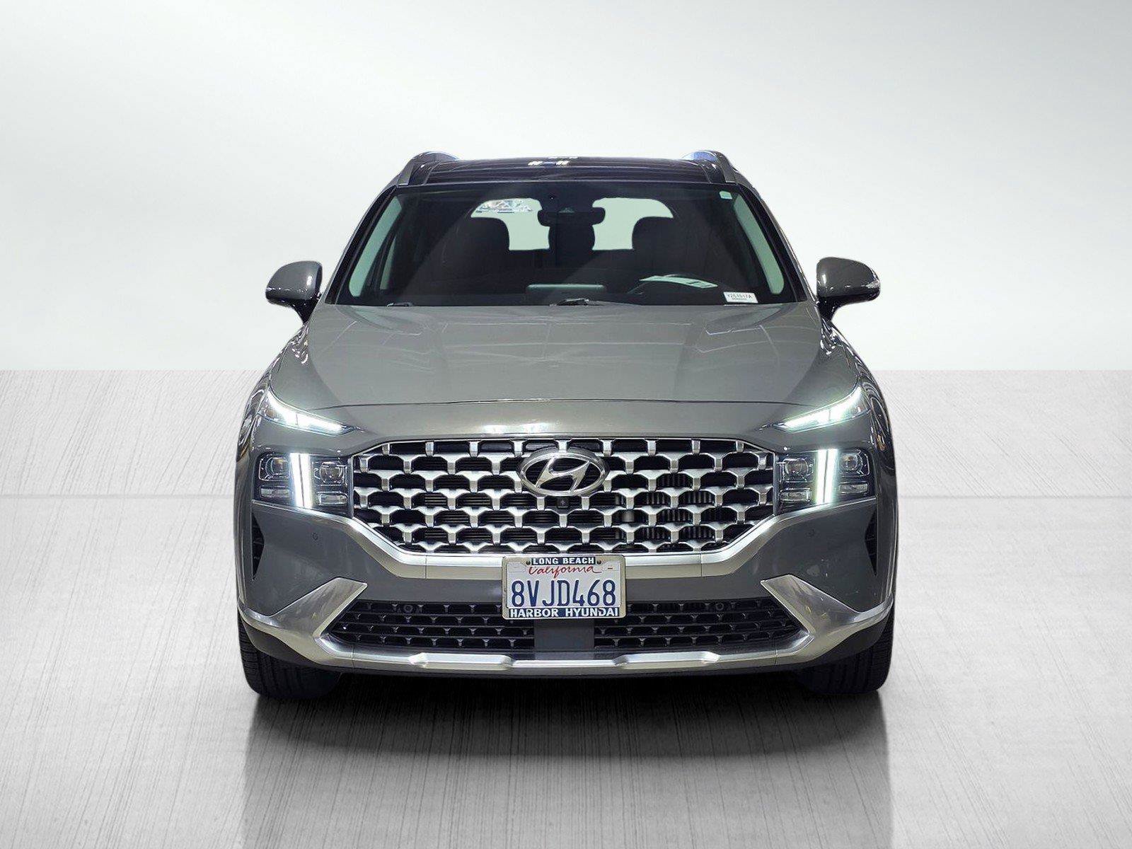 Used 2021 Hyundai Santa Fe Limited FWD image 2
