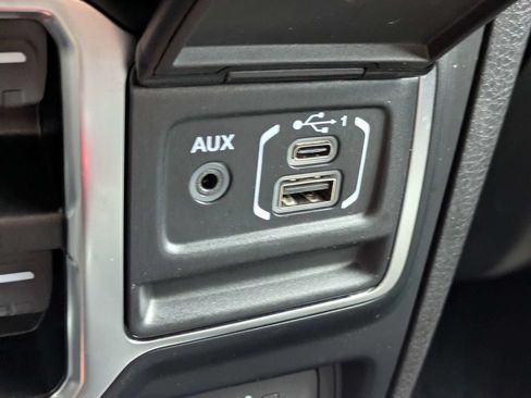 Used 2024 Jeep Wrangler Unlimited Sport AWD/4WD image 22