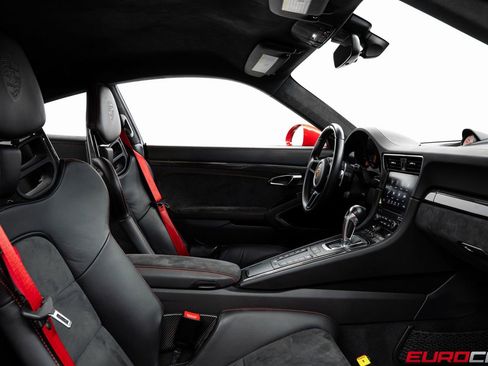 Used 2018 Porsche 911 GT3 RWD image 40