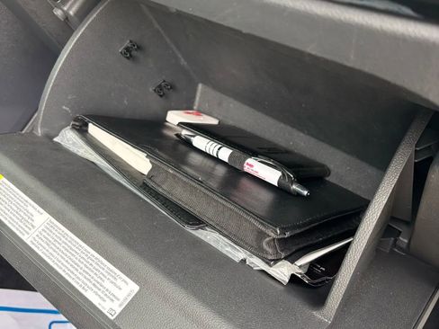 Used 2014 Volkswagen Beetle 2.5 image 26