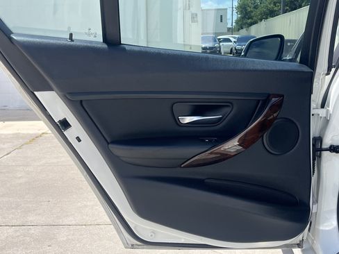Used 2014 BMW 328i Sedan RWD image 19