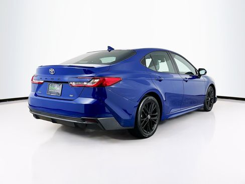 Used 2025 Toyota Camry SE w/ Convenience Package FWD image 9