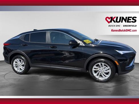 New 2026 Buick Envista Preferred w/ Convenience I Package FWD image 2