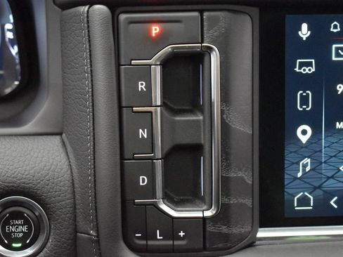 Used 2023 GMC Yukon Denali AWD/4WD image 23