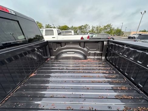 New 2026 RAM 1500 Express AWD/4WD image 5