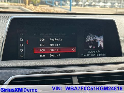 Used 2019 BMW 750i w/ M Sport Package image 36