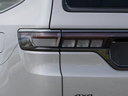 New 2026 Jeep Grand Wagoneer Summit AWD/4WD image 9