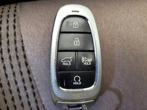 Used 2023 Hyundai Santa Fe SEL AWD/4WD image 32