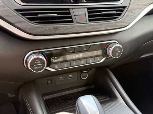 New 2025 Nissan Altima 2.5 SV w/ SV Premium Package image 18