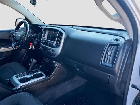 Used 2019 Chevrolet Colorado LT image 27