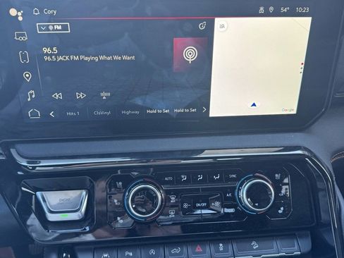 Certified 2024 GMC Sierra 1500 AT4 w/ Technology Package image 9