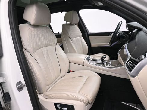 Used 2023 BMW X5 M50i w/ Executive Package image 23