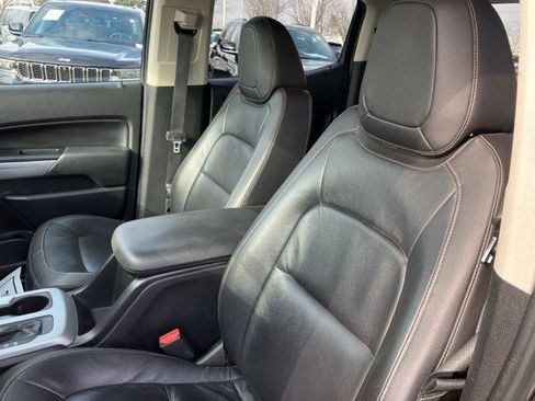 Used 2015 Chevrolet Colorado LT w/ Luxury Package image 12