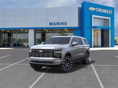 New 2025 Chevrolet Suburban High Country image 8
