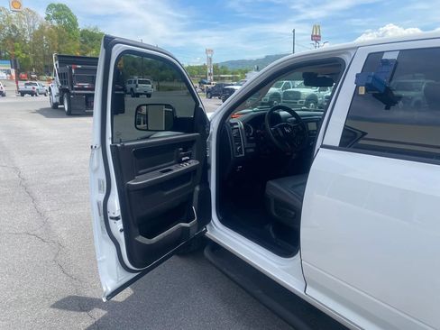 Used 2015 RAM 1500 Tradesman w/ Protection Group AWD/4WD image 8