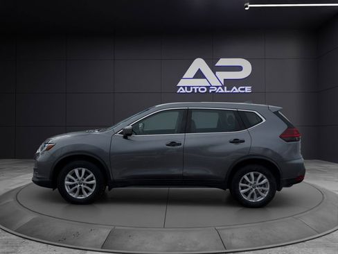 Used 2018 Nissan Rogue S image 7