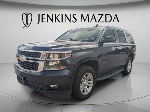 Used 2019 Chevrolet Tahoe LT w/ Luxury Package AWD/4WD image 3