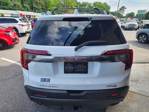 Used 2021 GMC Acadia AT4 w/ Technology Package AWD/4WD image 4