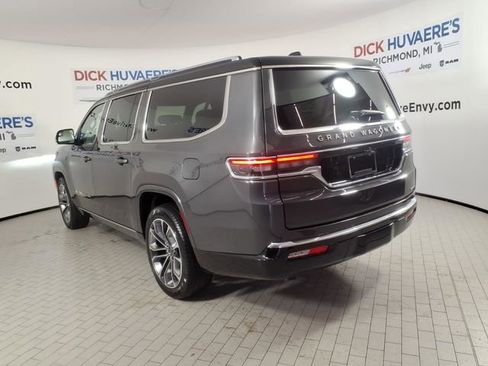 Used 2024 Jeep Grand Wagoneer L Series III w/ HD Trailer Tow Package AWD/4WD image 6