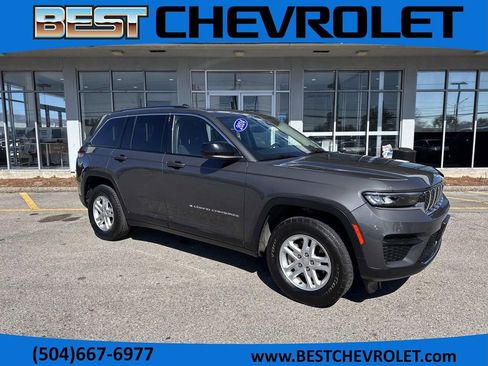 Used 2024 Jeep Grand Cherokee Laredo image 1
