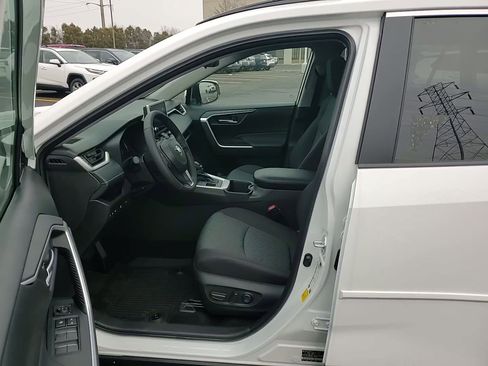 New 2025 Toyota RAV4 XLE w/ Convenience Package image 11