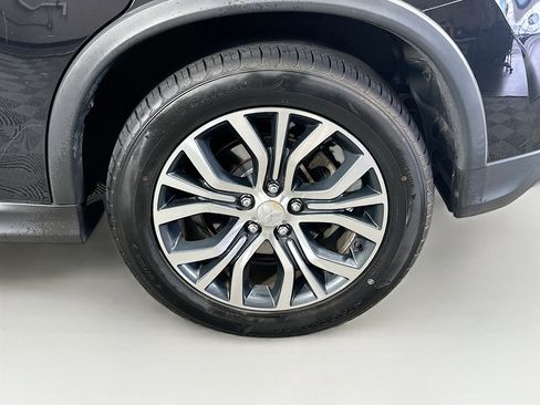 Used 2018 Mitsubishi Outlander Sport ES image 11