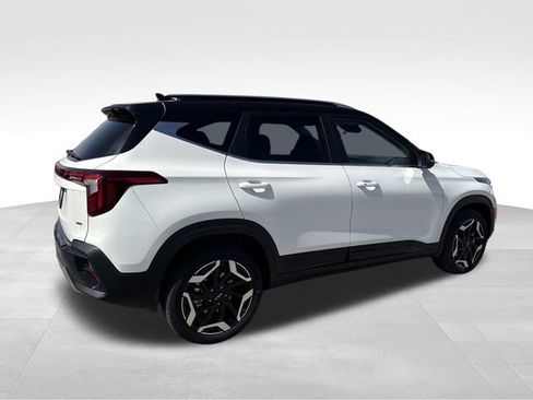 New 2026 Kia Seltos SX AWD/4WD image 2