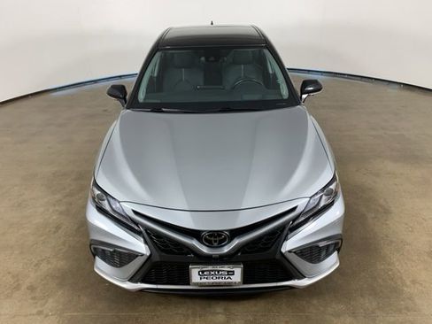 Used 2022 Toyota Camry XSE w/ Navigation Package FWD image 4