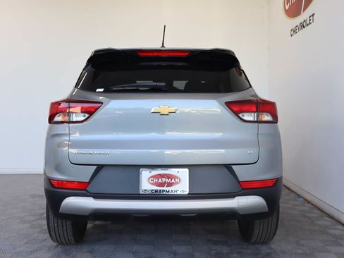 Used 2025 Chevrolet TrailBlazer LT FWD image 6
