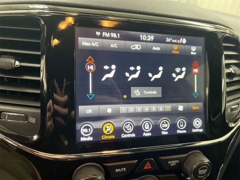 Used 2021 Jeep Grand Cherokee Laredo X image 16