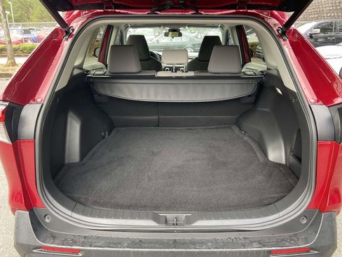 Used 2023 Toyota RAV4 XLE w/ Convenience Package image 9
