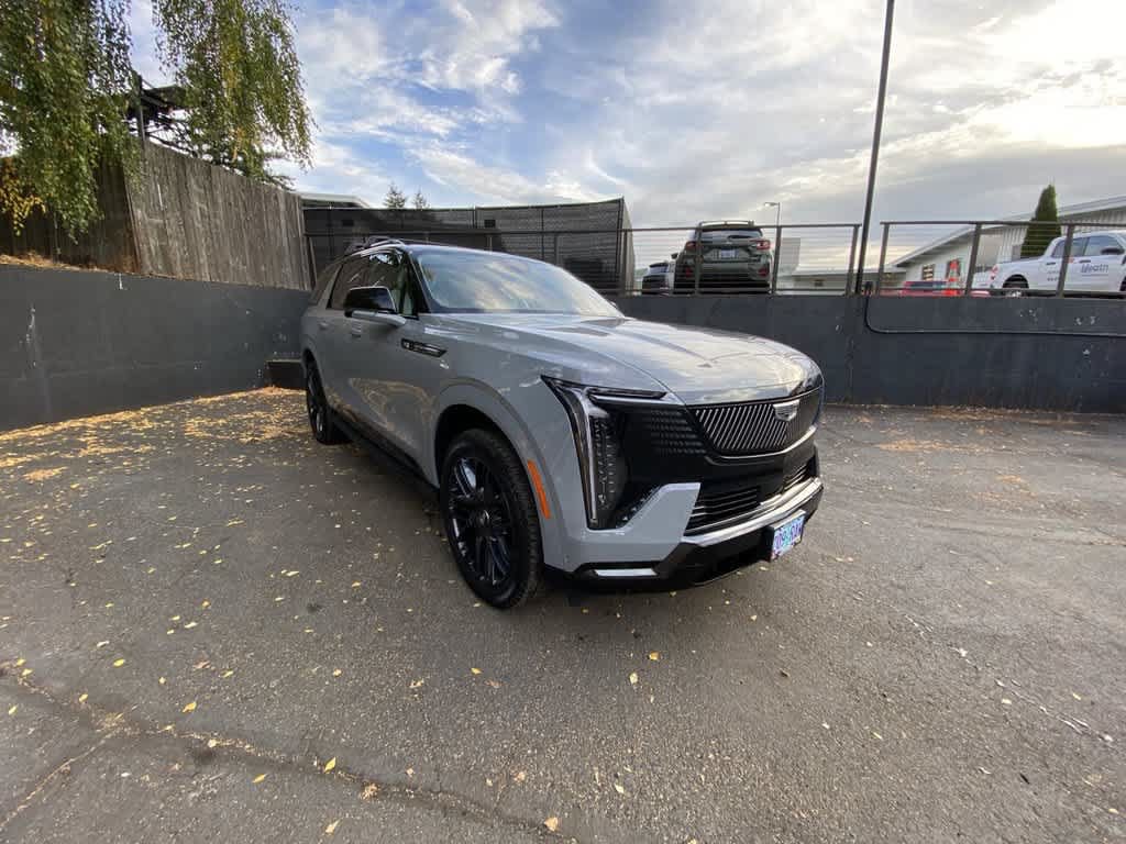 Certified 2026 Cadillac Escalade IQL Sport 1 w/ LPO, ONYX Package AWD/4WD image 8