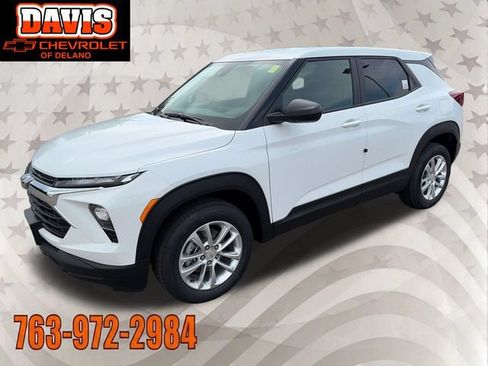 New 2026 Chevrolet TrailBlazer LS w/ LS Convenience Package AWD/4WD image 2