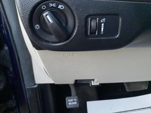 Used 2014 Dodge Grand Caravan American Value Package FWD image 15