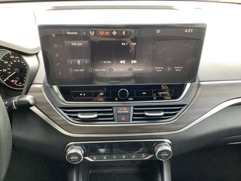 New 2025 Nissan Altima 2.5 SV w/ SV Special Edition Package image 17