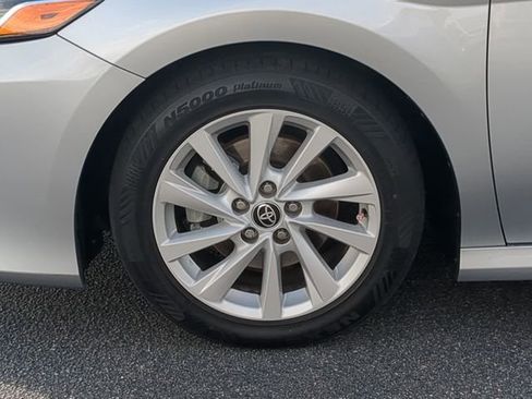 Used 2022 Toyota Camry LE FWD image 10