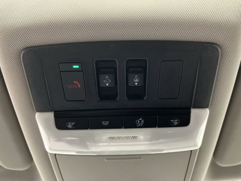 Used 2021 Nissan Rogue SL image 24