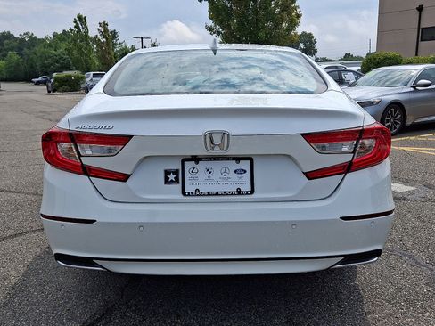 Used 2021 Honda Accord EX-L image 5