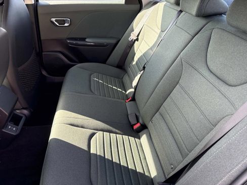 New 2025 Kia K4 EX image 16