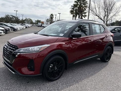 Used 2024 Nissan Kicks SR image 8