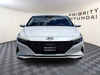 Used 2022 Hyundai Elantra SEL w/ Convenience Package