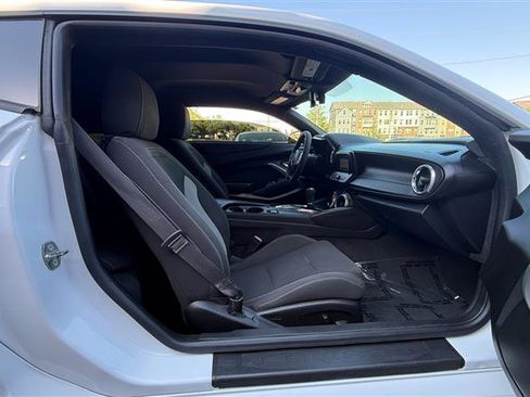 Used 2017 Chevrolet Camaro LS RWD image 16