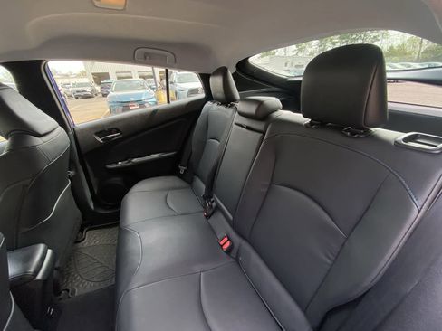 Used 2018 Toyota Prius Three Touring w/ Appearance Package FWD image 26