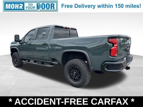Used 2026 Chevrolet Silverado 2500 ZR2 w/ LPO, Dark Essentials Package AWD/4WD image 4