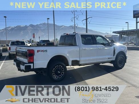 Used 2025 Ford F350 Platinum image 30
